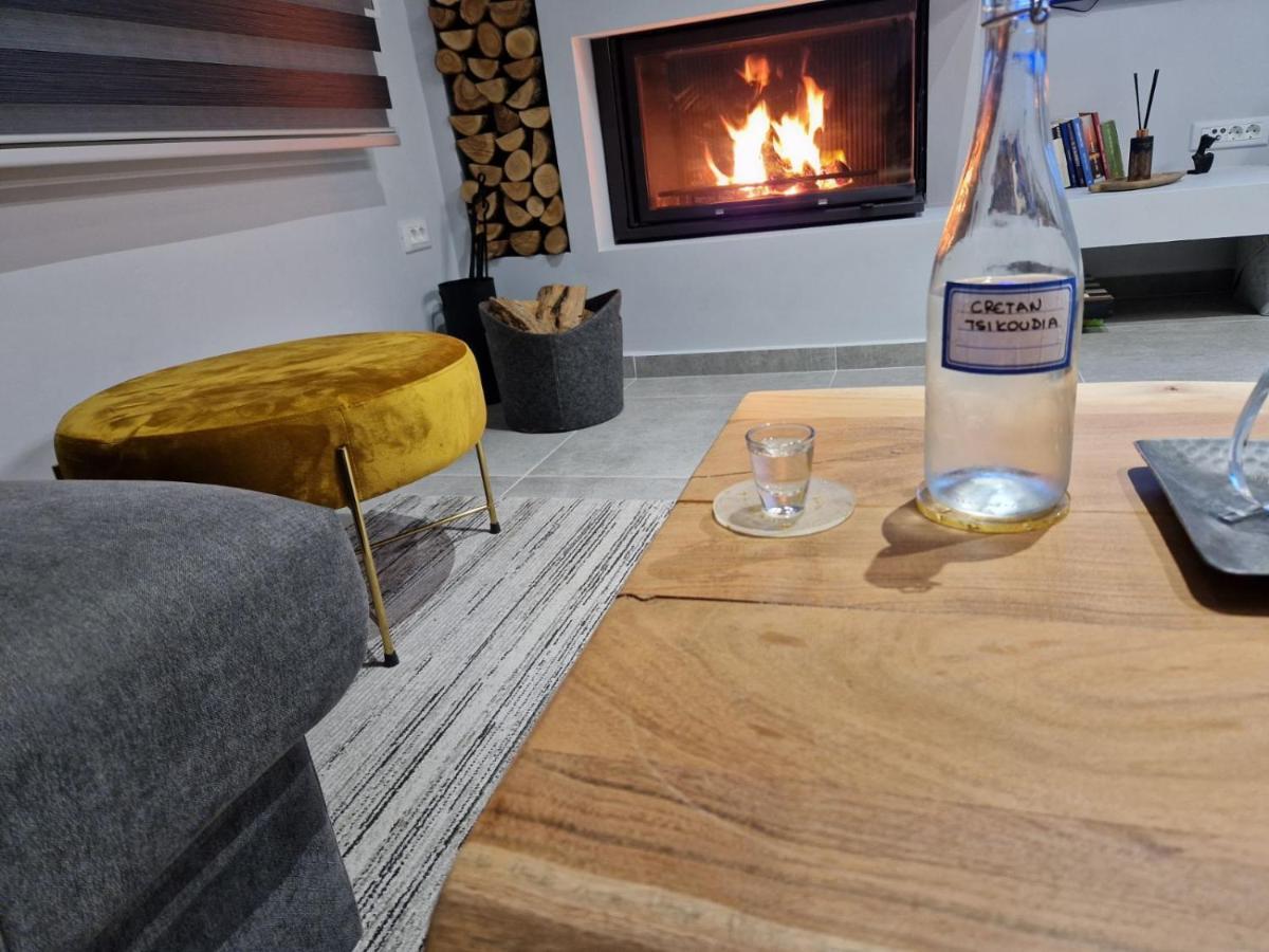 Damona 2Br Luxury Home With Garden - Κοντά Στο Κέντρο Ираклион Экстерьер фото